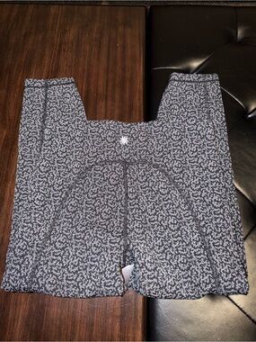 Athleta Black and Gray Textured Leggings